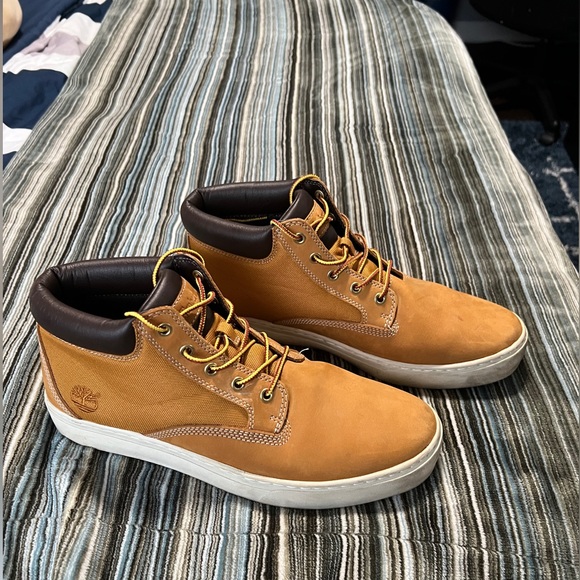 Timberland Boots Mid top - Picture 7 of 9